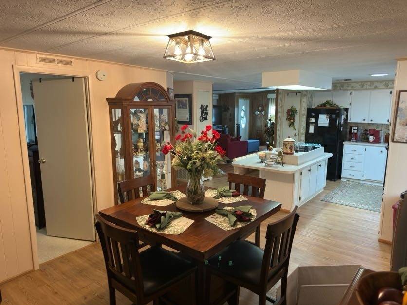 125 Rigi Slope Drive a Winter Haven, FL Mobile or Manufactured Home for Sale